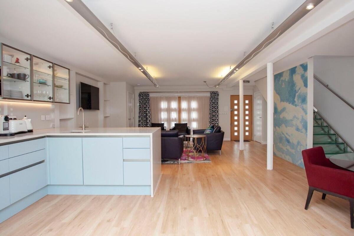 ※ Spacious Georgian Coach House & With Parking Bath Buitenkant foto