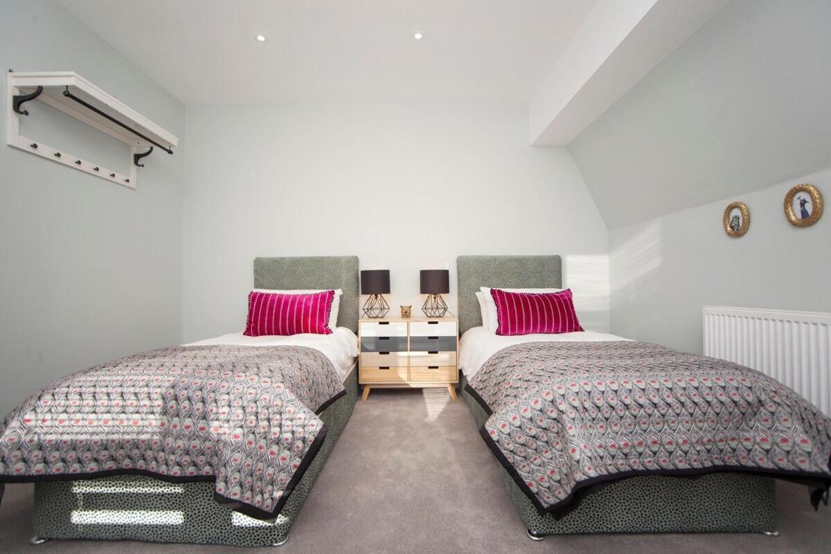 ※ Spacious Georgian Coach House & With Parking Bath Buitenkant foto
