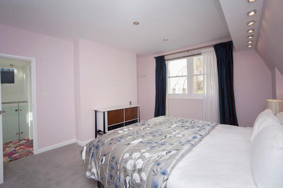 ※ Spacious Georgian Coach House & With Parking Bath Buitenkant foto